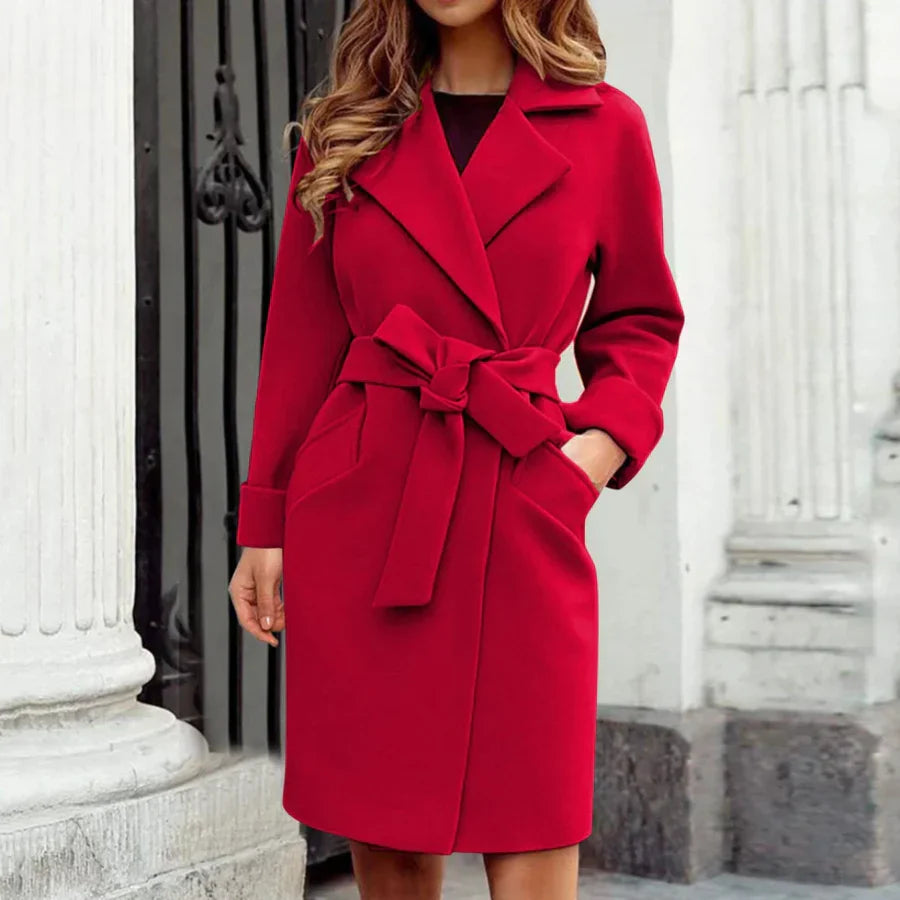 Dames trenchcoat – Wolmix – Getailleerde pasvorm – Ceintuur – Knielang – Klassiek