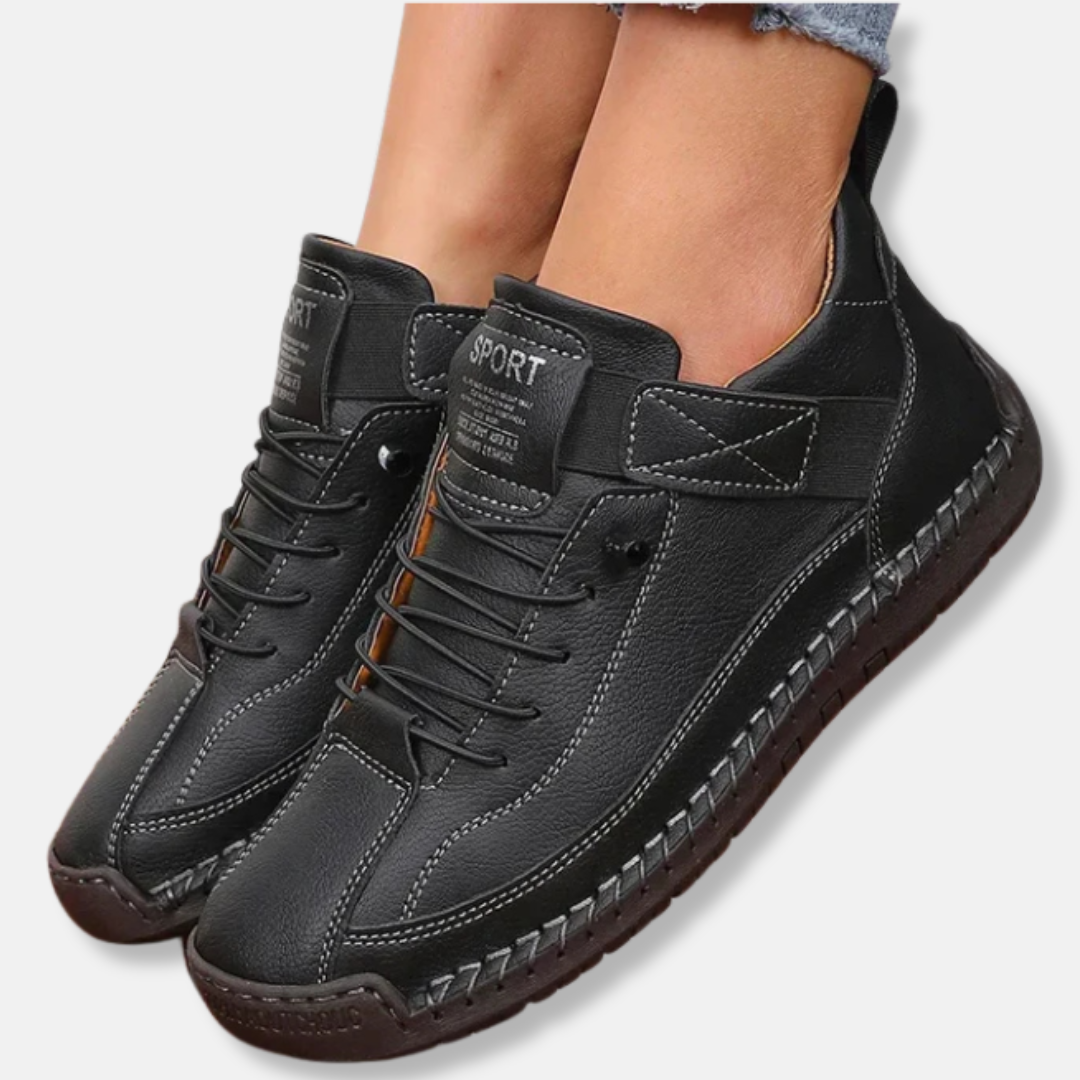 Damer Sneakers – Låg Insteg – Snörning – Stilfullt Sydd – Bekväm Profil