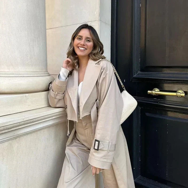 Dames Trenchcoat Kort – Relaxte Pasvorm – Dubbelrijig – Met Ceintuur – Structuurdesign