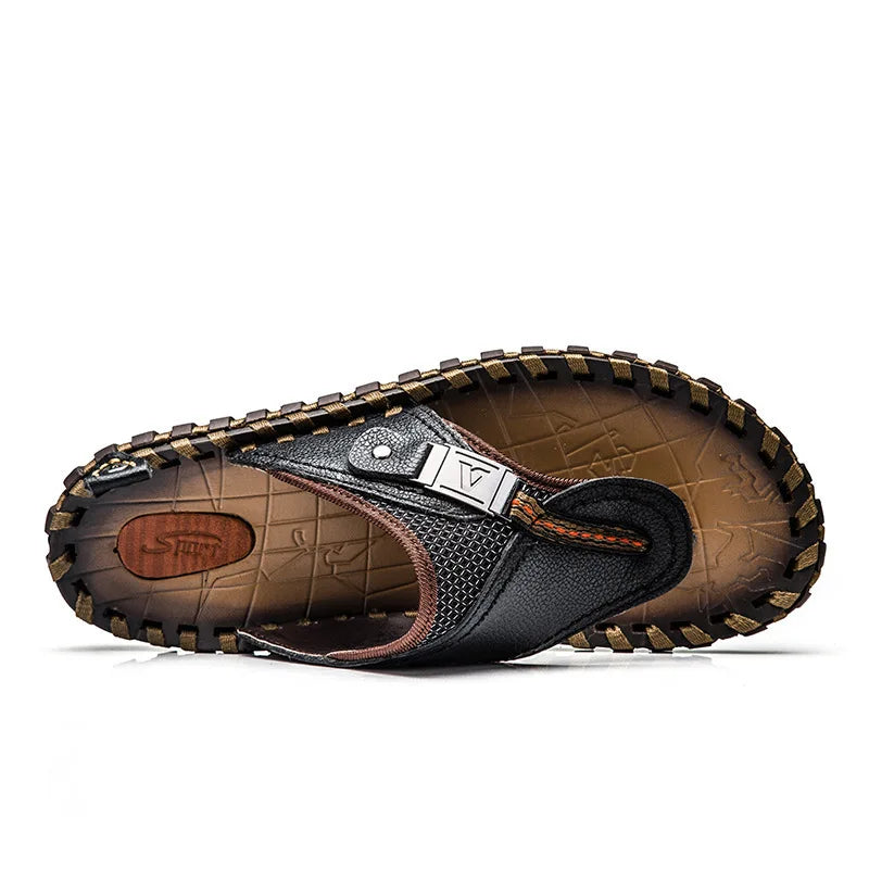 Heren Teenslippers – Leren Band – Textuur Voetbed – Open Teen – Casual Comfort