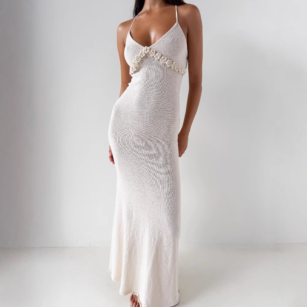 Damklänning – Stickad – Bodycon Passform – Spaghettiband – 3D Blomdetalj – Maxi Längd