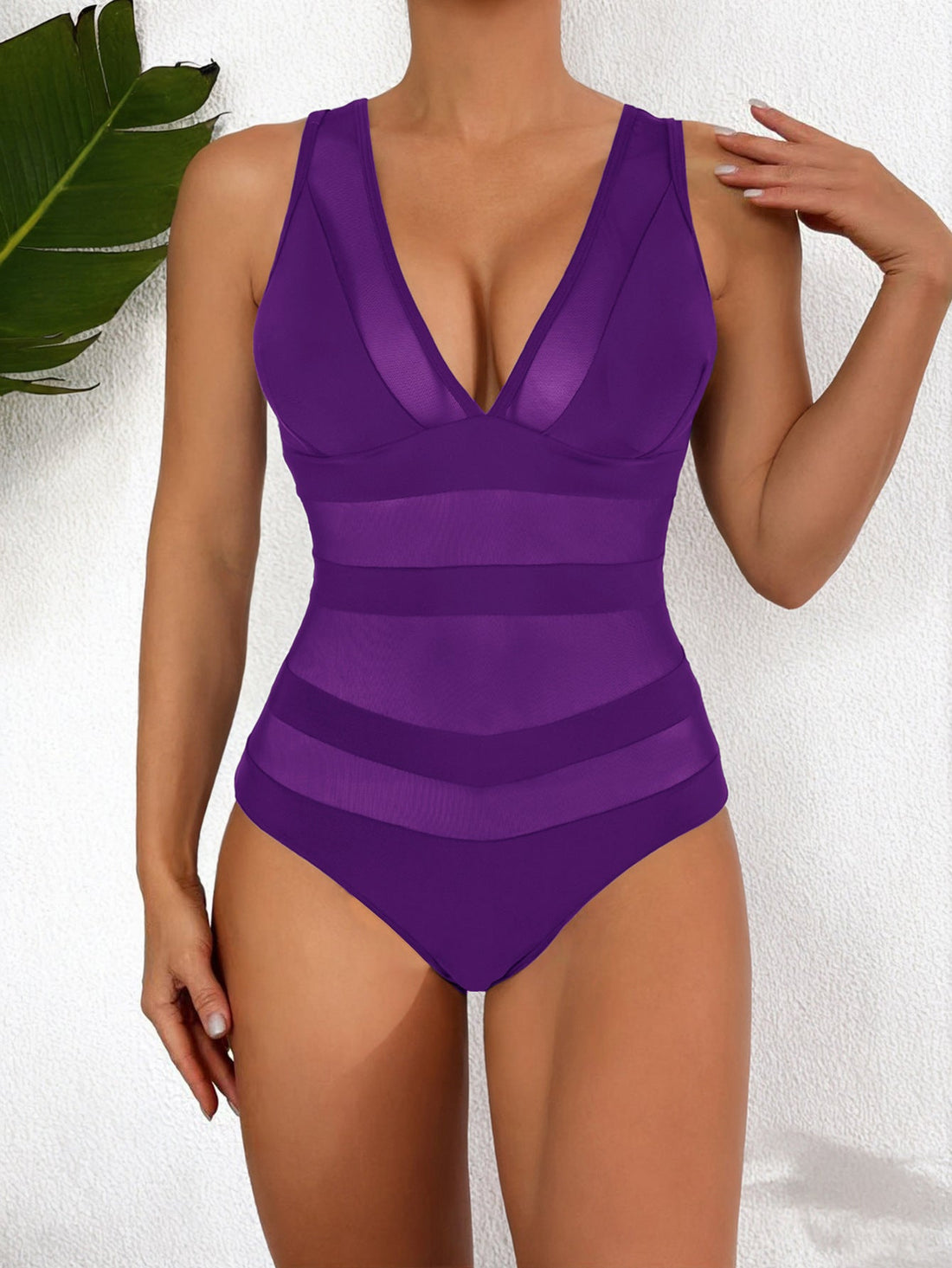 Dam Baddräkt – Feminint Modell – Mesh Detaljer – Djup V-Hals – One-Piece Elegant