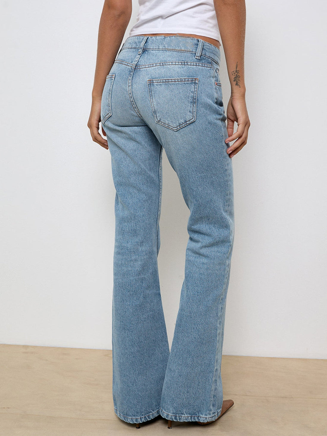 Dam Jeans – Hög Midja – Utsvängda Ben – Full Längd – Strukturdenim