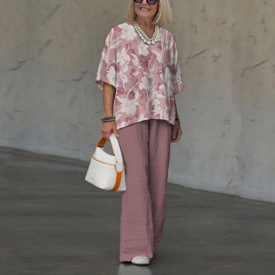 Damkostym – Avslappnad Passform Blus med Prickar – Vida Byxor – Andningsbar Bomullsblandning