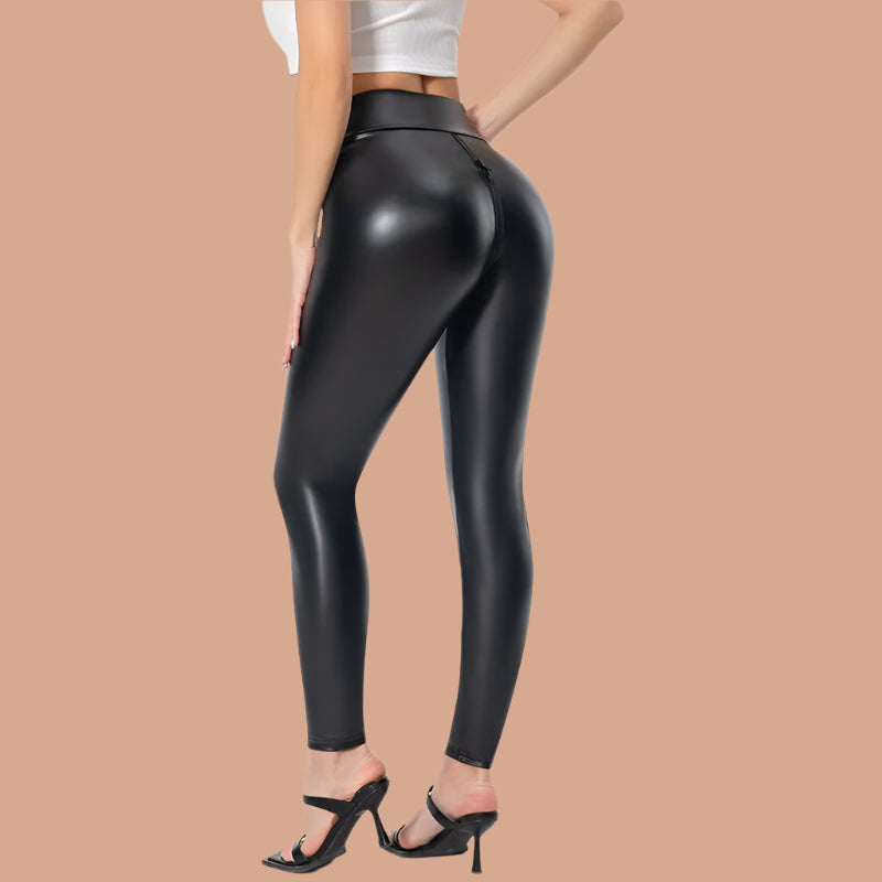 Dam Byxa – Slim Fit – Konstläder – Hög Midja – Glänsande Finish – Dragkedjedetalj